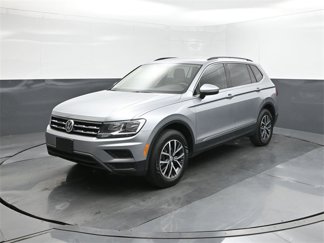 Used 2020 Volkswagen Tiguan SE image 1