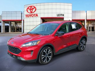 Used 2021 Ford Escape SE w/ SE Sport Appearance Package image 1