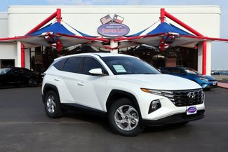 Used 2023 Hyundai Tucson SE image 1