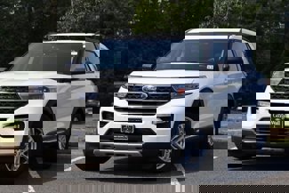 Certified 2022 Ford Explorer XLT w/ Equipment Group 202A image 1