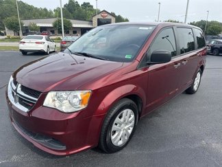 Used 2020 Dodge Grand Caravan SE w/ UConnect Hands-Free Group image 1