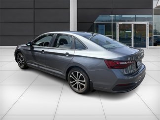 Used 2022 Volkswagen Jetta Sport image 1