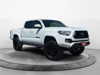 Used 2020 Toyota Tacoma SR5 image 1