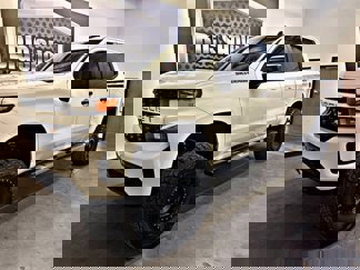 Used 2019 Chevrolet Silverado 1500 Custom w/ Custom Value Package image 1