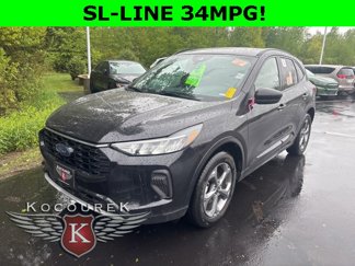Used 2023 Ford Escape ST-Line image 1