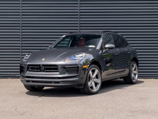 Certified 2025 Porsche Macan image 1