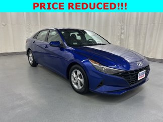 Used 2023 Hyundai Elantra SE image 1