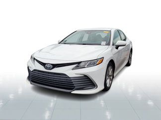 Used 2021 Toyota Camry LE image 1
