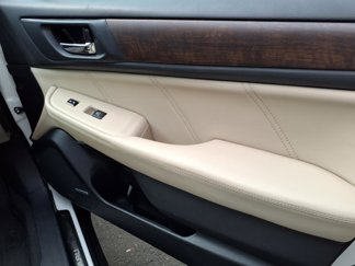 Used 2018 Subaru Outback 2.5i Limited image 1