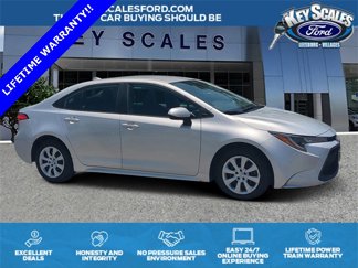 Used 2022 Toyota Corolla LE image 1