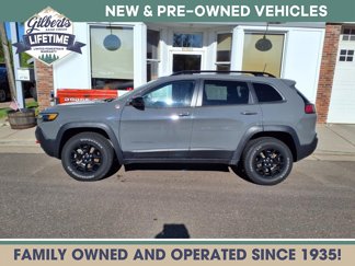 Used 2022 Jeep Cherokee Trailhawk w/ Trailer Tow Group image 1