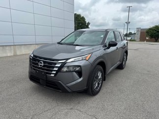 Used 2024 Nissan Rogue S image 1