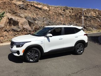 Used 2022 Kia Seltos LX image 1