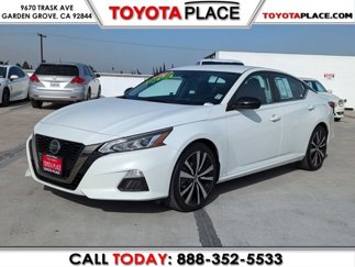 Used 2022 Nissan Altima 2.5 SR image 1