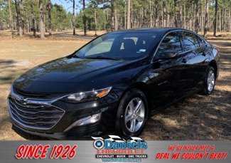 Used 2022 Chevrolet Malibu LS image 1
