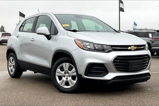 Used 2018 Chevrolet Trax LS image 1