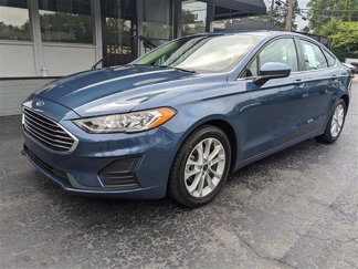 Used 2019 Ford Fusion SE image 1