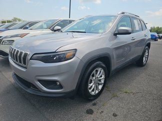 Used 2019 Jeep Cherokee Latitude w/ Popular Appearance Group image 1