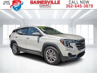 Used 2022 GMC Terrain SLT image 1