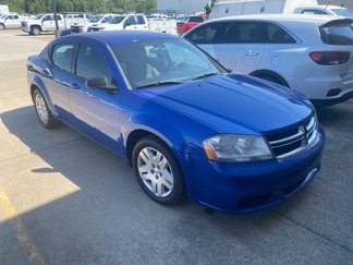 Used 2013 Dodge Avenger SE image 1