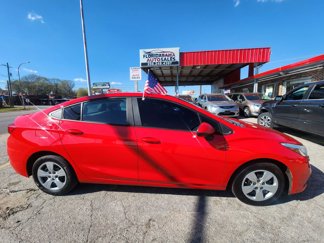 Used 2018 Chevrolet Cruze LS image 1