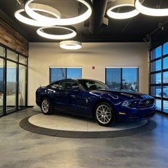 Used 2013 Ford Mustang Premium image 1