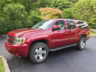 Used 2007 Chevrolet Suburban 2500 LT w/ LT Preferred Equipment Group image 1