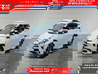 Used 2022 Toyota Prius LE image 1