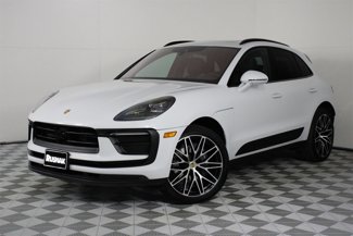 Certified 2025 Porsche Macan video 1