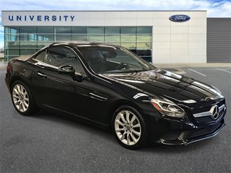 Used 2017 Mercedes-Benz SLC 300 image 1