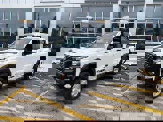 Used 2024 Nissan Frontier SV w/ Hardbody Edition image 1