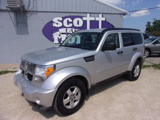 Used 2009 Dodge Nitro SE image 1