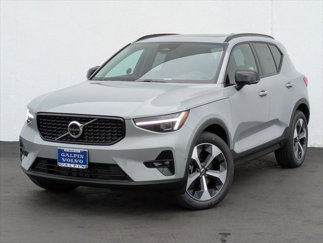 New 2025 Volvo XC40 B5 Plus w/ Protection Package Premier image 1