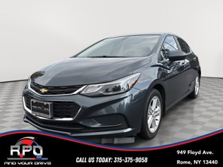 Used 2017 Chevrolet Cruze LT image 1