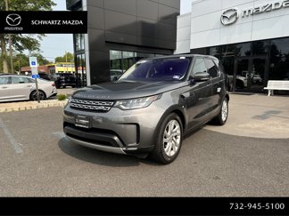 Used 2017 Land Rover Discovery HSE image 1