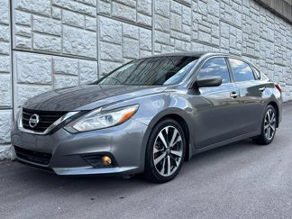 Used 2017 Nissan Altima 2.5 SR image 1