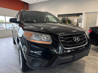 Used 2010 Hyundai Santa Fe GLS image 1