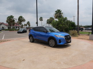 Used 2023 Nissan Kicks SV image 1