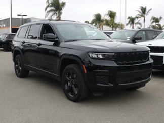 New 2025 Jeep Grand Cherokee L Laredo image 1