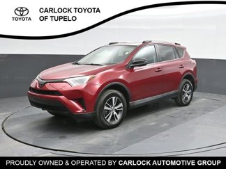 Used 2018 Toyota RAV4 LE image 1