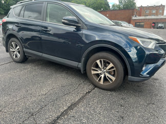 Used 2018 Toyota RAV4 XLE image 1