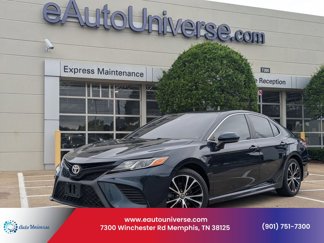 Used 2020 Toyota Camry SE image 1
