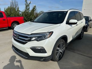 Used 2017 Honda Pilot Elite image 1