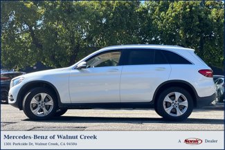 Used 2017 Mercedes-Benz GLC 300 4MATIC image 1