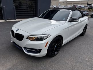 Used 2017 BMW 230i Convertible image 1