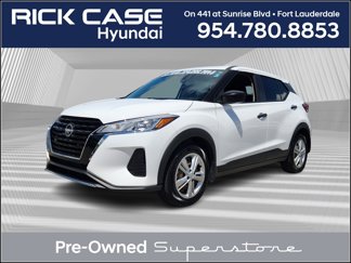 Used 2023 Nissan Kicks S image 1
