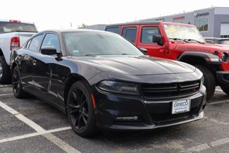 Used 2016 Dodge Charger R/T image 1