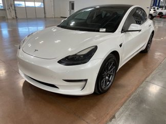 Used 2021 Tesla Model 3 Standard Range Plus image 1