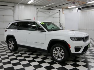 Used 2022 Jeep Grand Cherokee Limited image 1