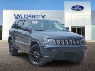 Used 2017 Jeep Grand Cherokee Altitude image 1